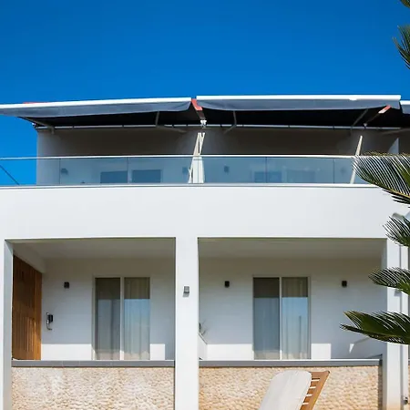 Chalkidiki's Seaview Escape - Cozy Summer Getaway Мини-отель
