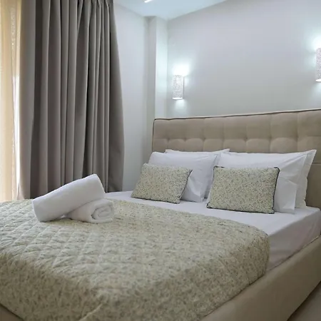 Chalkidiki's Seaview Escape - Cozy Summer Getaway * Неа-Потидеа