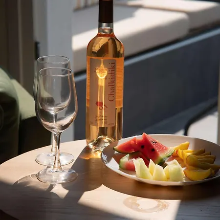 Chalkidiki's Seaview Escape - Cozy Summer Getaway